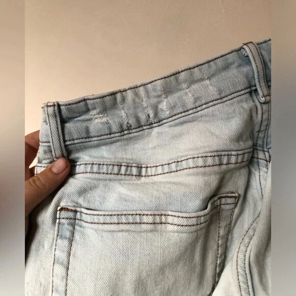 🟣 H&M | White Wash Jeans - Picture 4 of 4